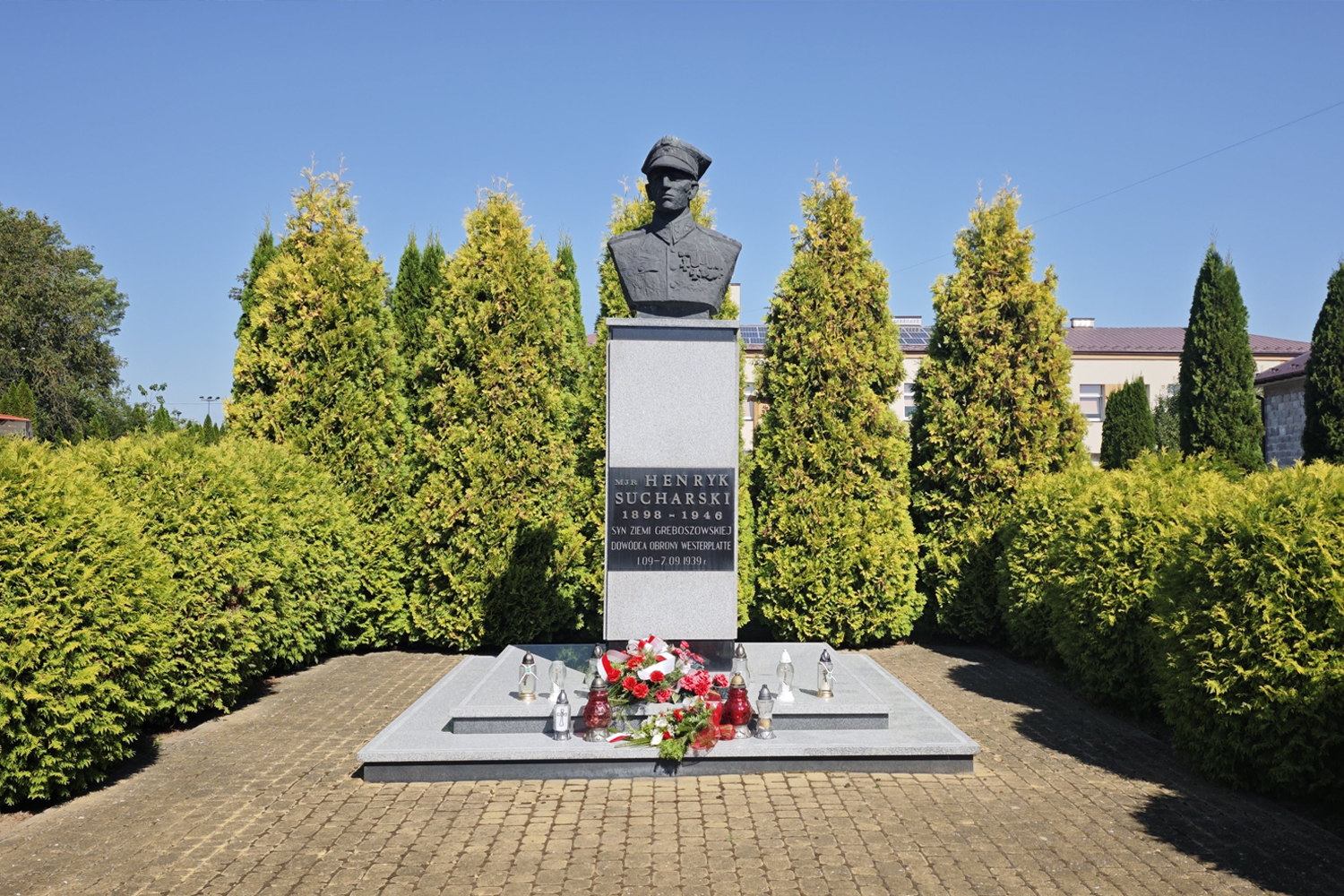 Z majorem Sucharskim po Gręboszowie